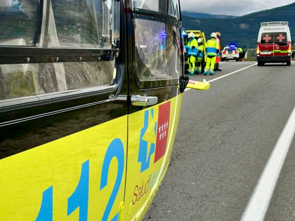 Herido grave un motorista de 64 años tras colisionar con un coche en la M-601
