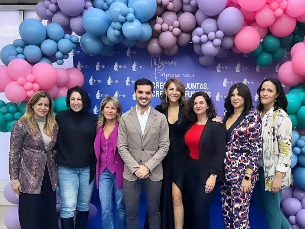 La II Feria EMMU se consolida como referente del emprendimiento femenino en el Corredor del Henares