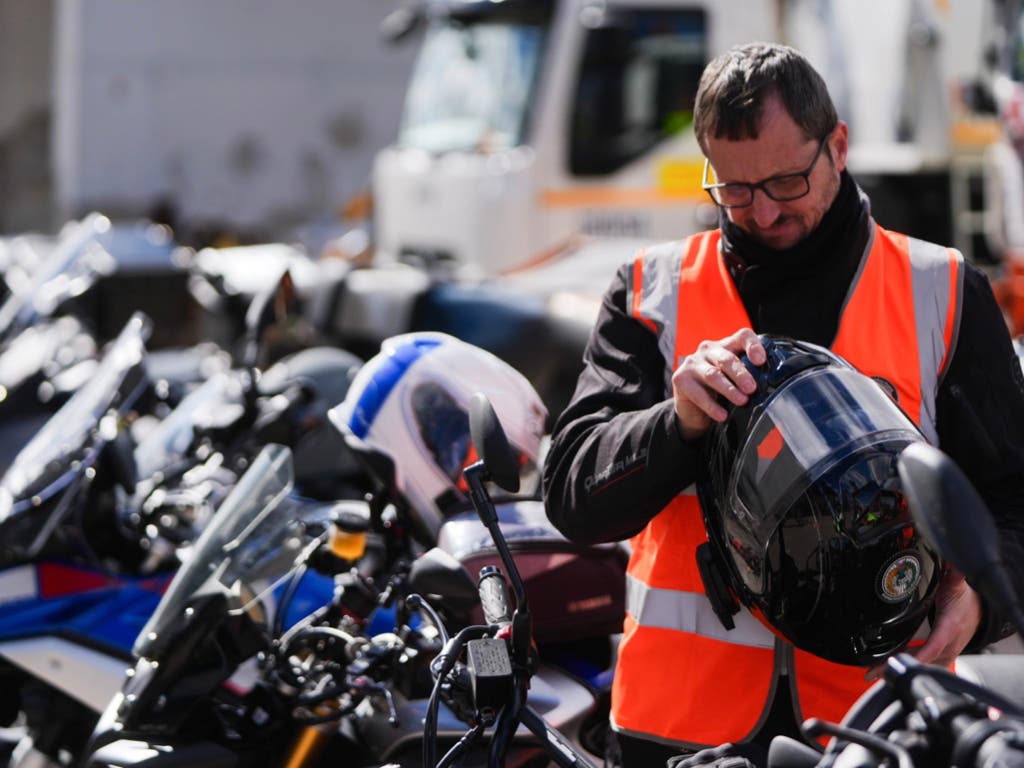 La Comunidad de Madrid implanta nuevas medidas de seguridad para motoristas en la red autonómica de carreteras