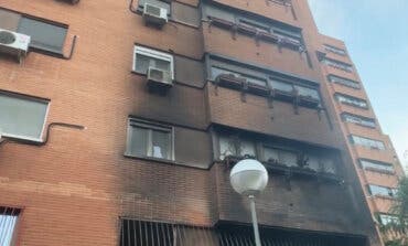 24 personas atendidas tras el incendio de una vivienda en Coslada