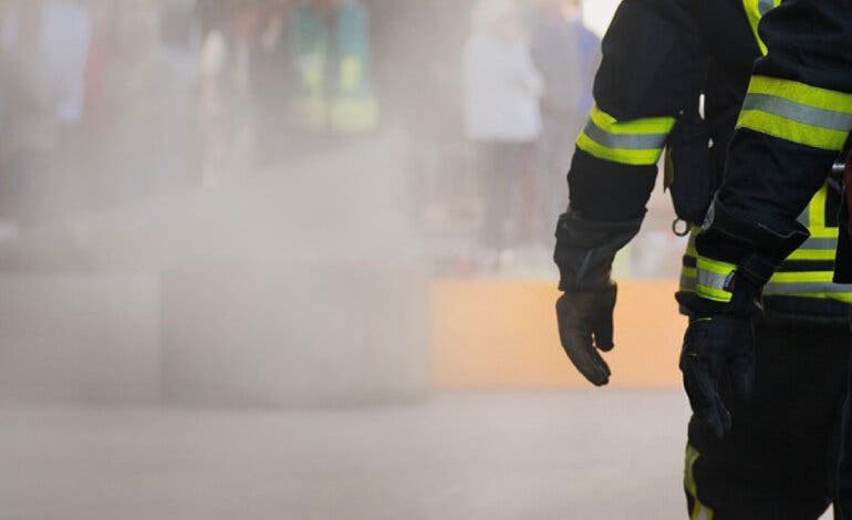 Desalojados 260 vecinos en Azuqueca tras la explosión de un vehículo en un garaje