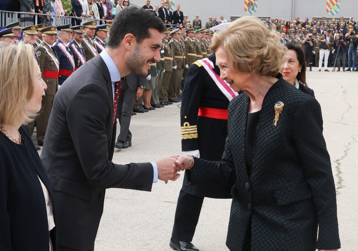La reina Sofía preside los actos por el 19 aniversario de la UME en Torrejón 