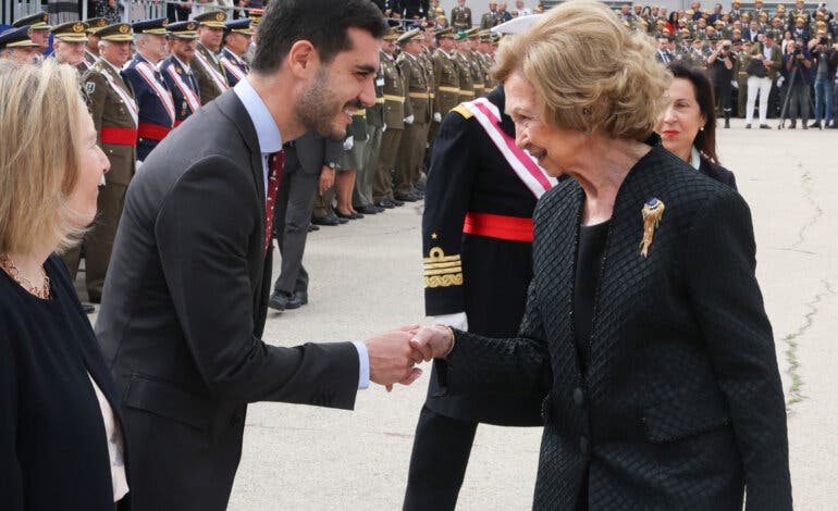 La reina Sofía preside los actos por el 19 aniversario de la UME en Torrejón 