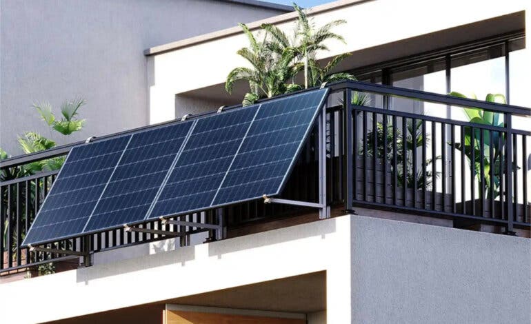 Kit solar para balcón: una innovadora combinación de inversor, estación de energía portátil y placas solares