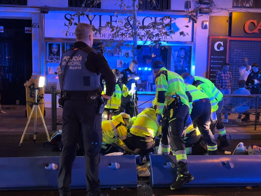 Herido grave un hombre tras ser atropellado por un coche de alquiler en Madrid 
