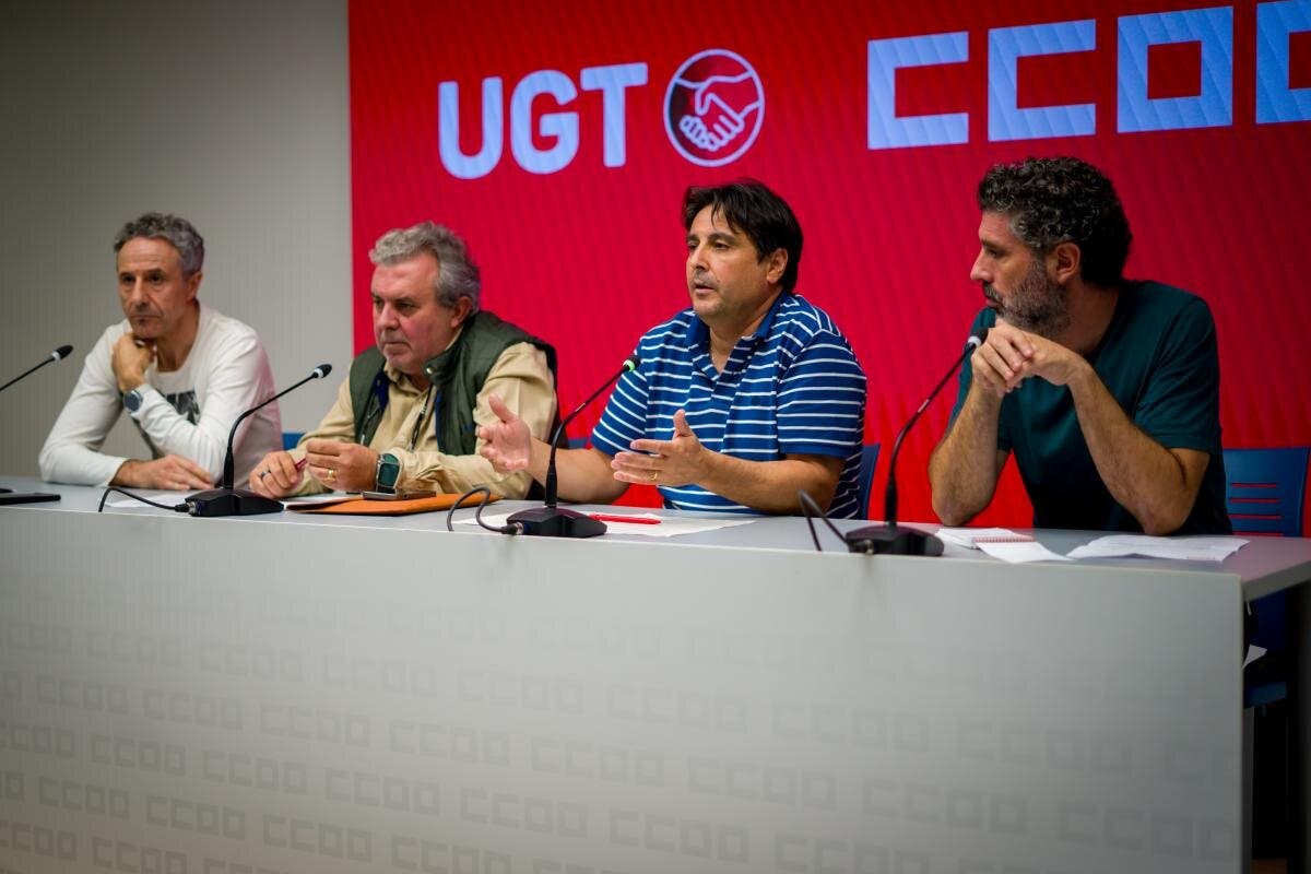 CCOO y UGT convocan siete días de huelga en el transporte por carretera