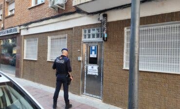 La Policía de Torrejón cierra dos nuevos hostales donde se alojan carteristas 