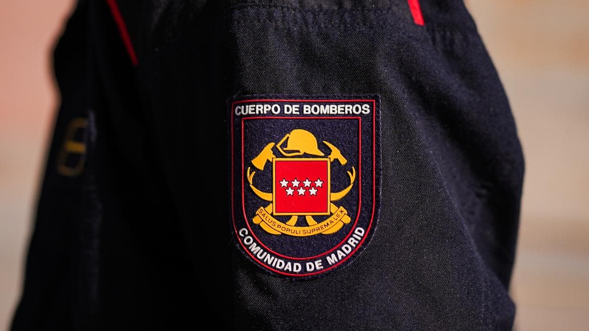 La Comunidad de Madrid compra 1.800 uniformes última tecnología para el Cuerpo de Bomberos
