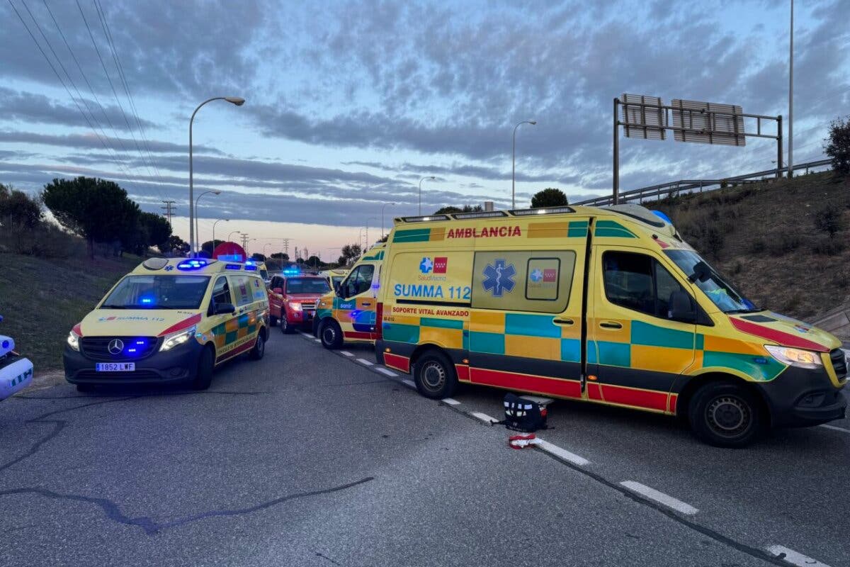 Cinco heridos, tres graves, entre ellos un menor, en un accidente en la M-40