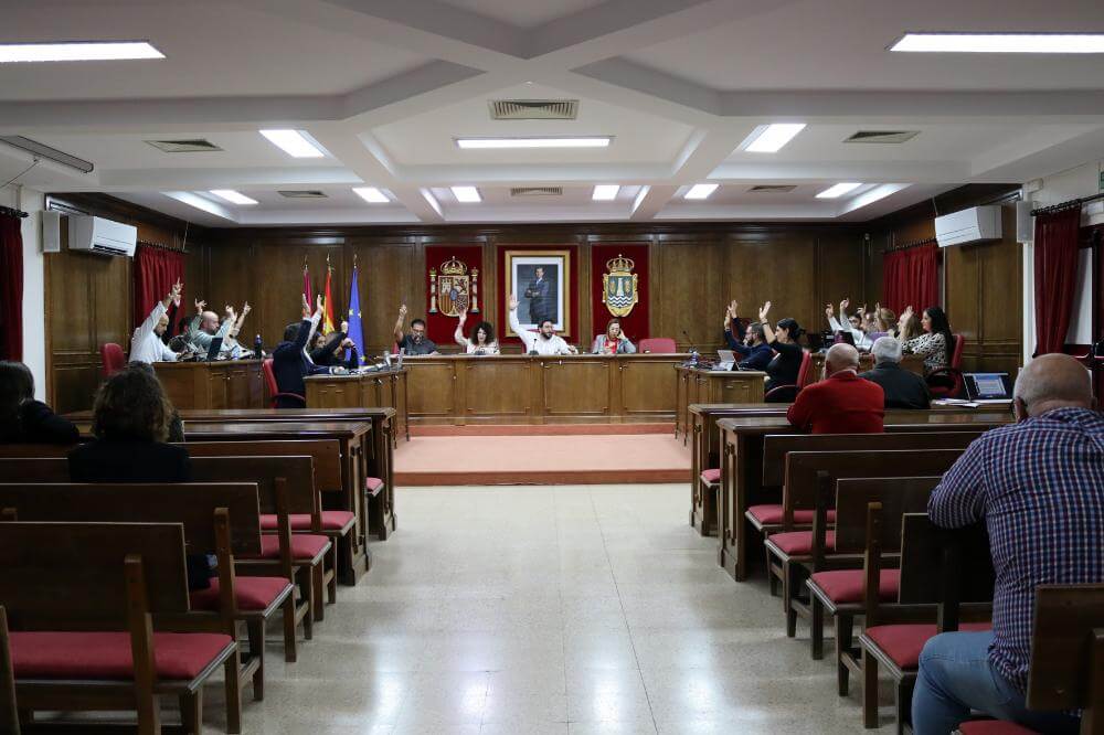 El PSOE de Azuqueca rechaza ahora el centro de inmigrantes impuesto por el Gobierno central