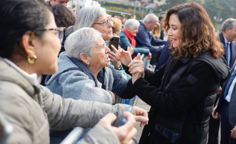 Ayuso recuerda en La Almudena a los afectados por la DANA: «Vamos a pedir por todos ellos desde Madrid, donde se les quiere tanto»