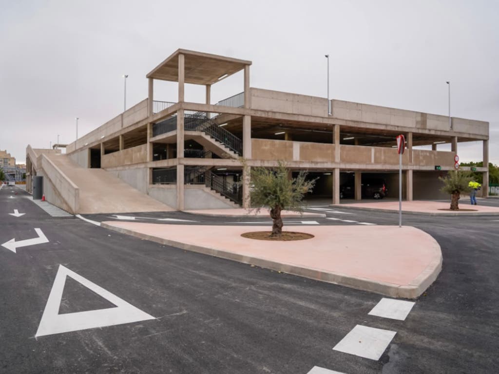 Inaugurado el nuevo aparcamiento en altura gratuito de la Estación de Torrejón