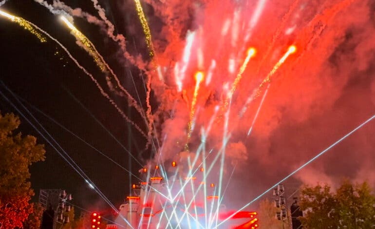 Así es Rocking Christmas, el nuevo espectáculo pirotécnico del Parque Mágicas Navidades de Torrejón