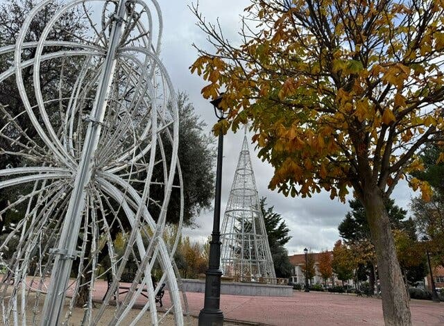 Sorpresa en El Mirador, el barrio de Arganda que nunca tuvo luces de Navidad