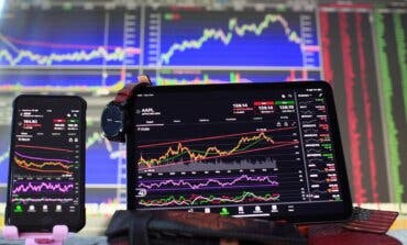 NASDAQ en la cresta de la ola: récord histórico impulsado por las tecnológicas