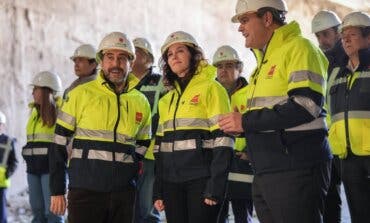 Ayuso presenta Mayrit, la potente tuneladora que acelerará la ampliación de la L11 de Metro 