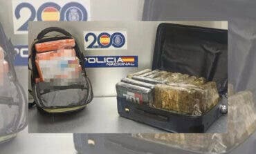 Detenido un hombre en Barajas que llevaba más de 37 kilos de cocaína en una maleta