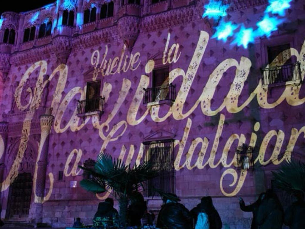 Un paseo navideño, espectáculo de drones y videomapping… la Navidad llega a Guadalajara