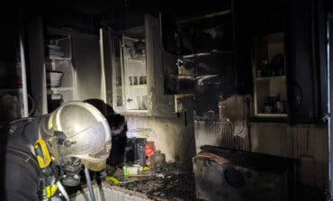 Tres heridos, entre ellos un niño de 10 años, por un incendio en una vivienda en Parla