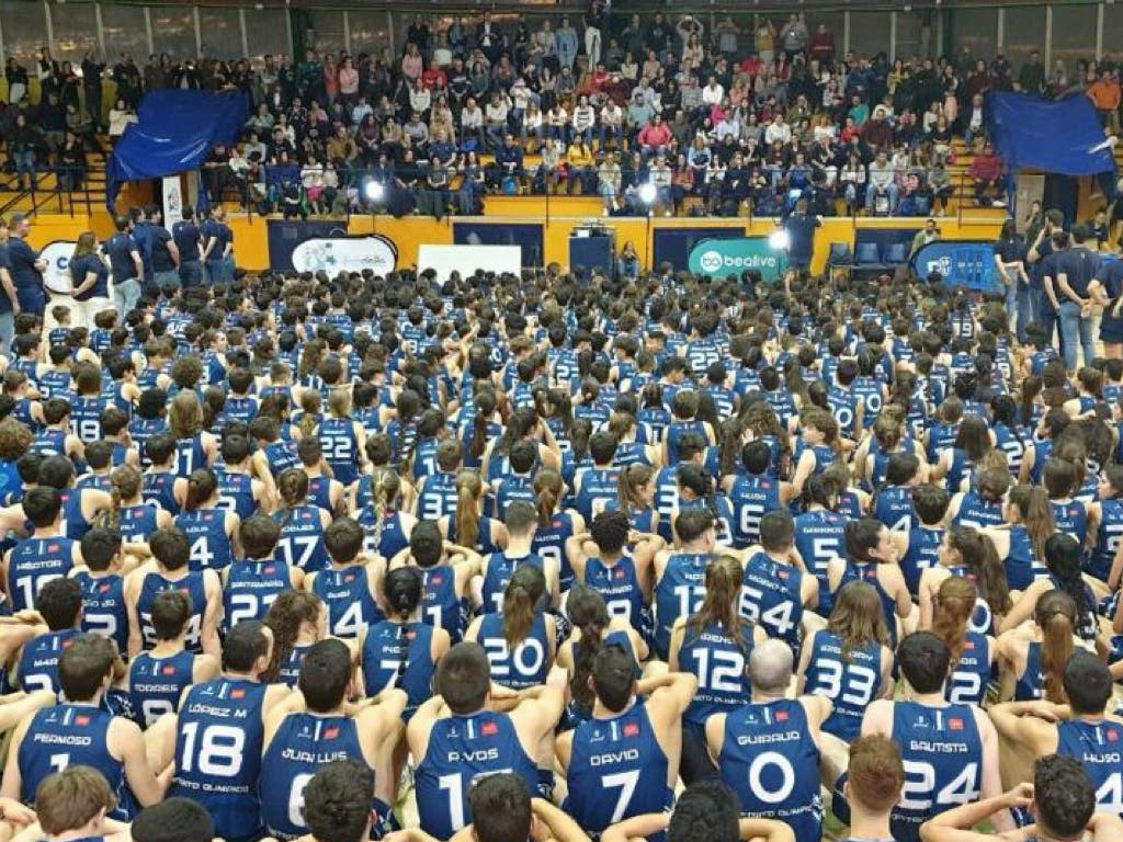 Alegría y emoción en Canillejas por el Gordo del club de baloncesto Distrito Olímpico