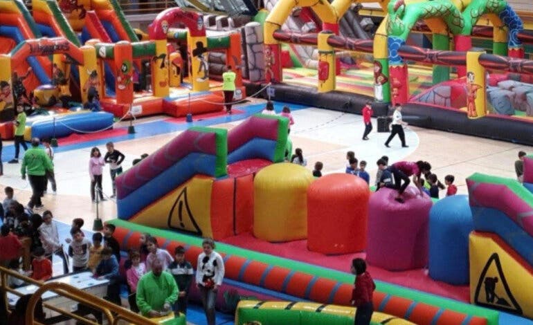 Castillos hinchables, atracciones, juegos… Naviguad llega por primera vez a Azuqueca de Henares