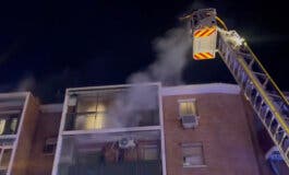 Diez heridos en el incendio de una vivienda en Madrid, algunos rescatados por la fachada 