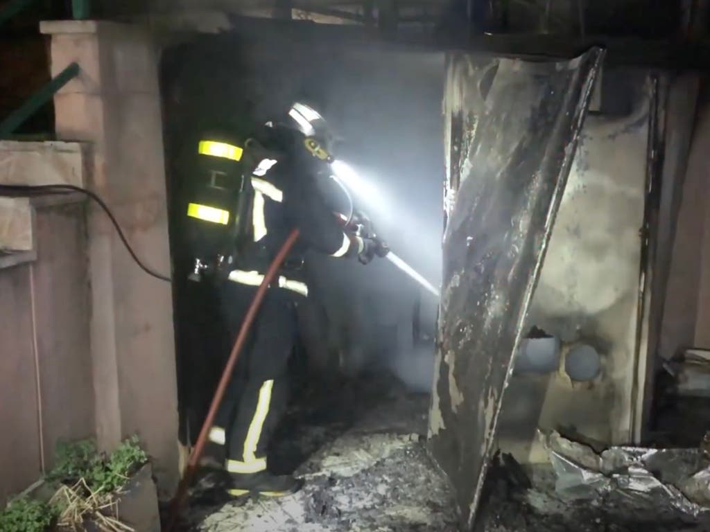 Los Bomberos extinguen un incendio en Mejorada del Campo 