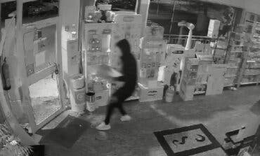 Siete detenidos por asaltar de madrugada casi una veintena de comercios en Arganda y otras localidades 