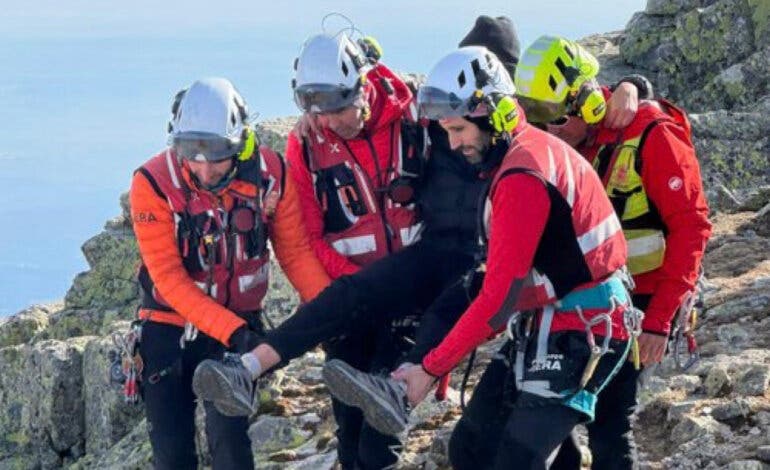 Rescatan a un joven senderista tras sufrir una lesión de tobillo en La Maliciosa