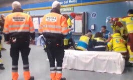 Una mujer sufre un infarto en el Metro de Madrid y los vigilantes de seguridad le salvan la vida