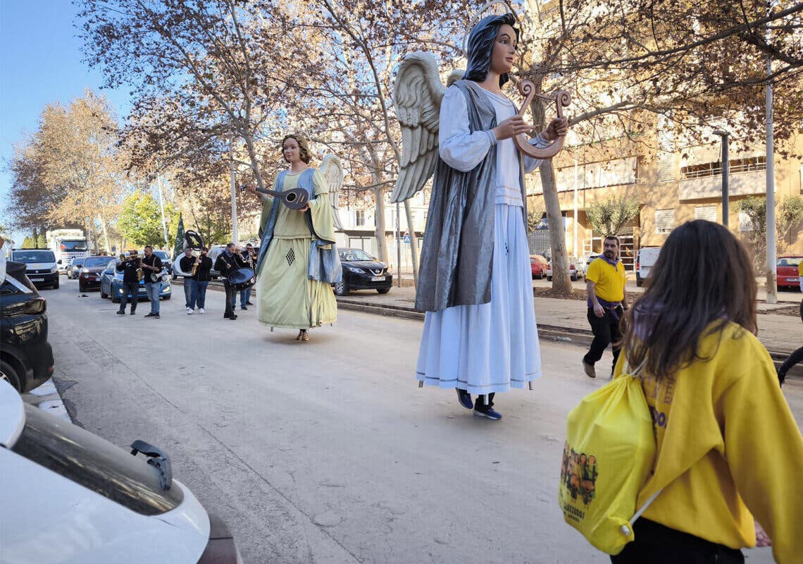 Torrejón lleva un pedacito de sus Mágicas Navidades a los niños afectados por la DANA