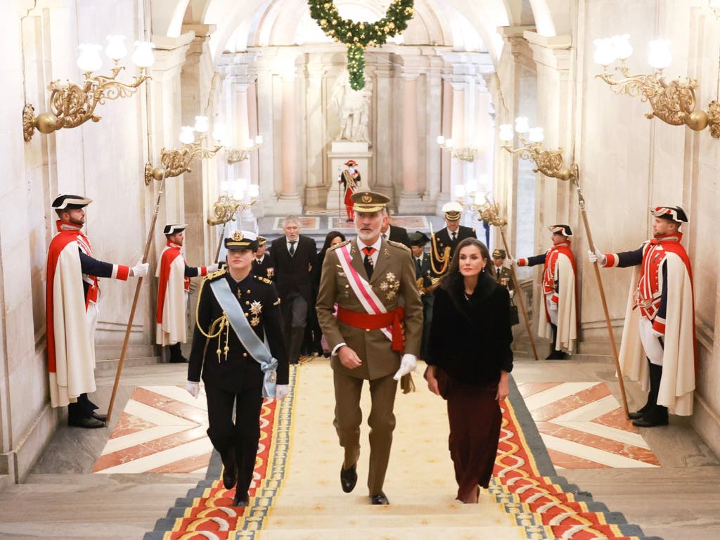 Los Reyes y la Princesa de Asturias durante la celebración de la Pascua Militar en el Palacio Real de Madrid