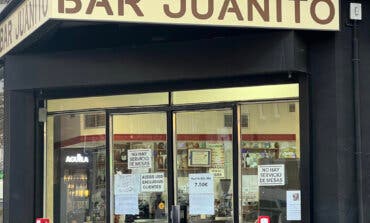 Los hermanos al frente del mítico Bar Juanito de Torrejón de Ardoz se jubilan 