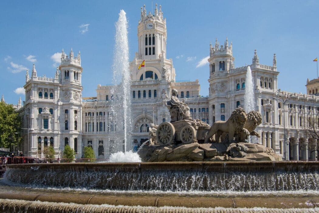 Madrid restaurará la Fuente de Cibeles que será vaciada en los próximos días 