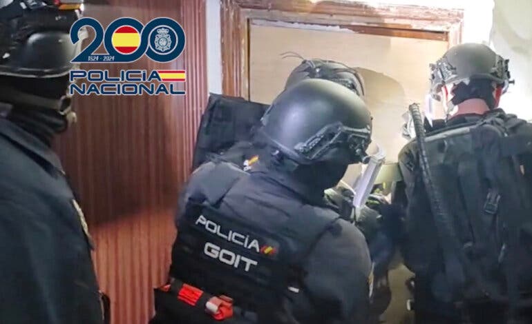 Desmantelados dos puntos de venta de droga con cuatro detenidos en Parla  