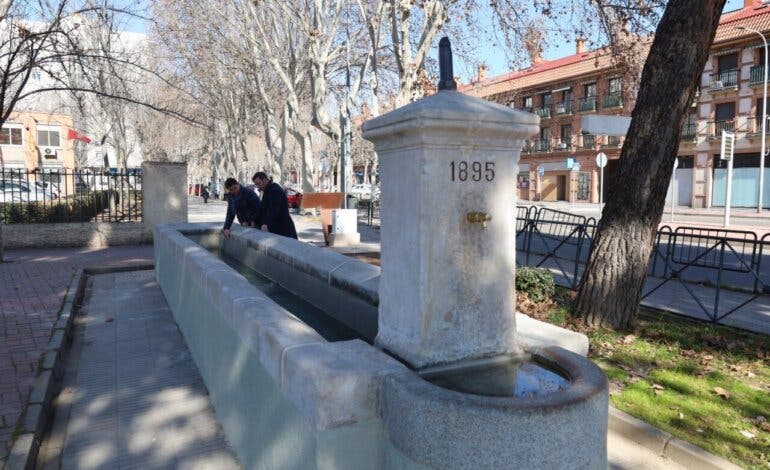 Alcalá de Henares restaura y pone en funcionamiento una fuente-abrevadero del siglo XIX