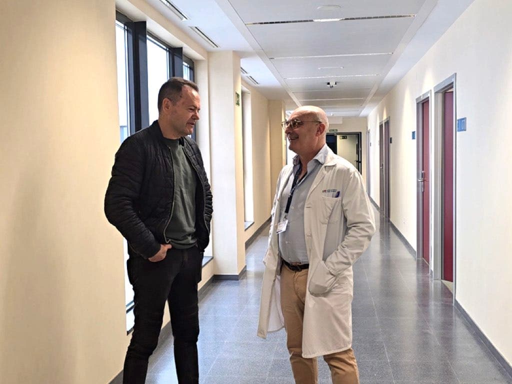 El primer español con mieloma múltiple tratado con CAR-T en Madrid, libre de enfermedad