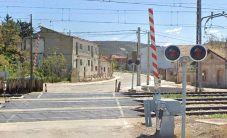Adif renovará 13 pasos a nivel en la provincia de Guadalajara