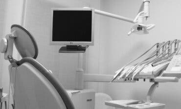 Una clínica dental de Coslada cierra sin previo aviso dejando 150 afectados