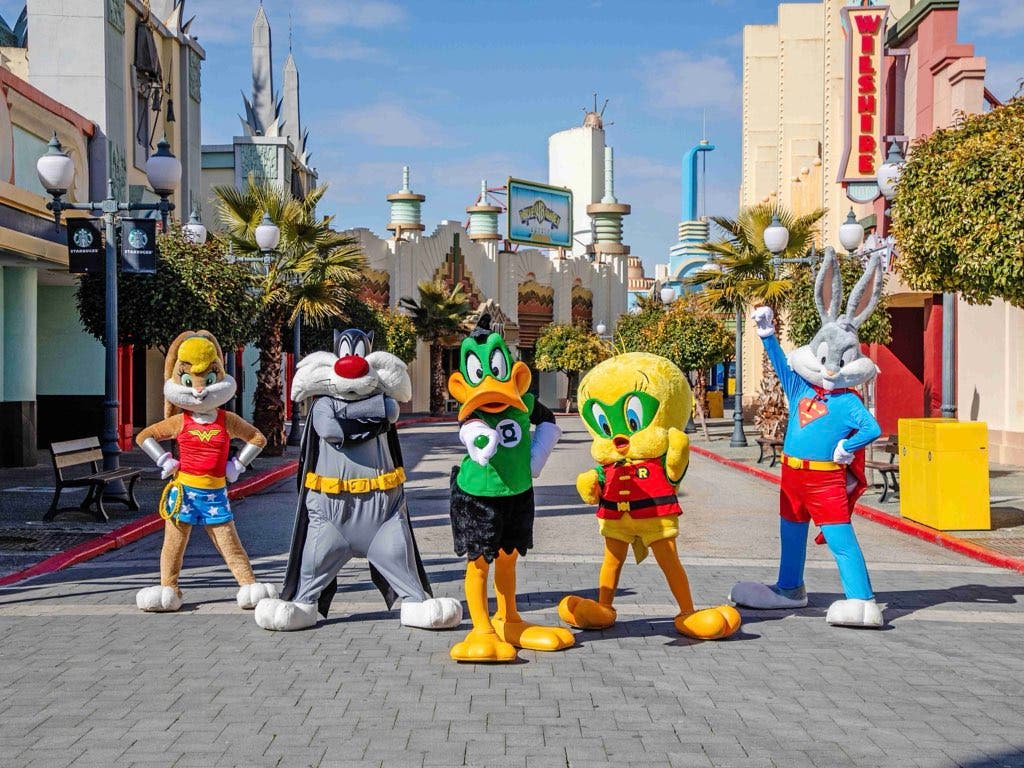 La Warner y el Parque de Atracciones de Madrid dan comienzo a su nueva temporada