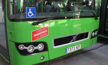 La línea de autobús 824 que une Alcalá y Torrejón con Barajas suma una nueva parada en Alcalá de Henares