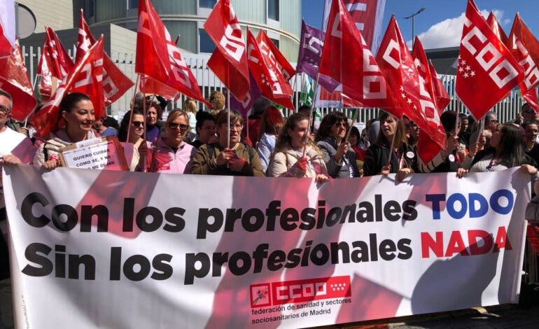 Los sindicatos se concentran en el Hospital de Torrejón