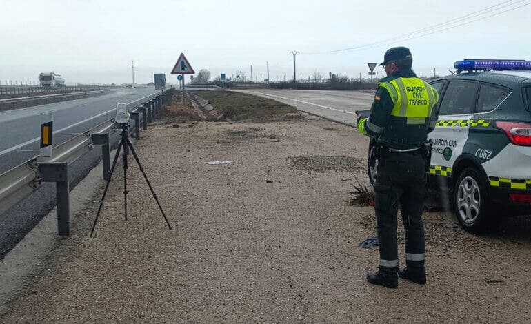 La Guardia Civil pilla a un conductor en la A-2 circulando a 219 km/h