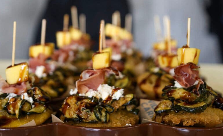 Vuelve la Ruta Fusión de Paracuellos con sabores internacionales y tapas por 3 euros