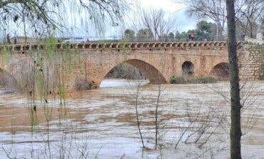 Guadalajara incrementa la vigilancia sobre el río Henares ante la crecida del caudal que se encuentra en nivel rojo