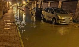 La crecida del arroyo Camarmilla provoca inundaciones en Camarma de Esteruelas