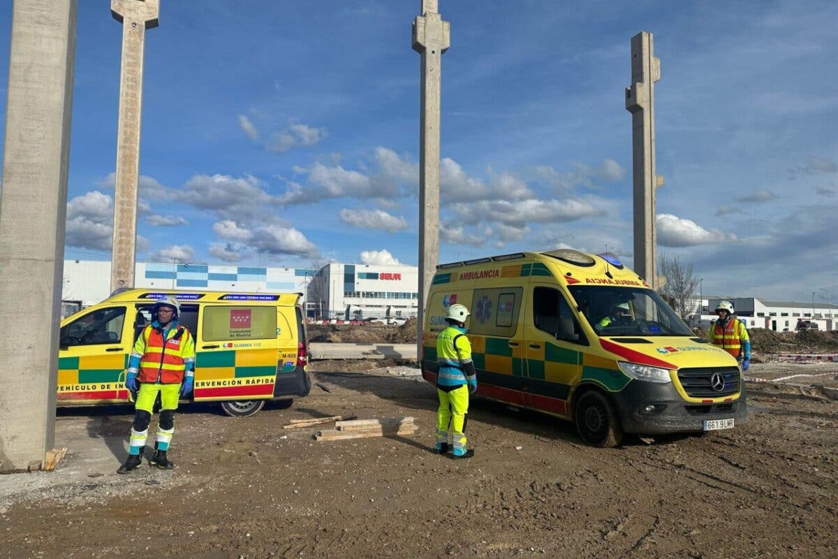 Herido grave un trabajador tras caerle encima una plancha de hormigón en una obra en Getafe