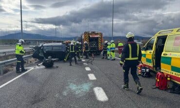 Herido grave un conductor tras dar varias vueltas de campana con su coche en la AP6