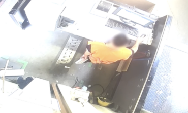 Detenido en Madrid por robar 200.000 euros en móviles en el almacén de El Corte Inglés en el que trabajaba 