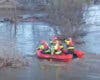 Rescatan en Alcalá de Henares a varios animales que habían quedado aislados en una finca inundada